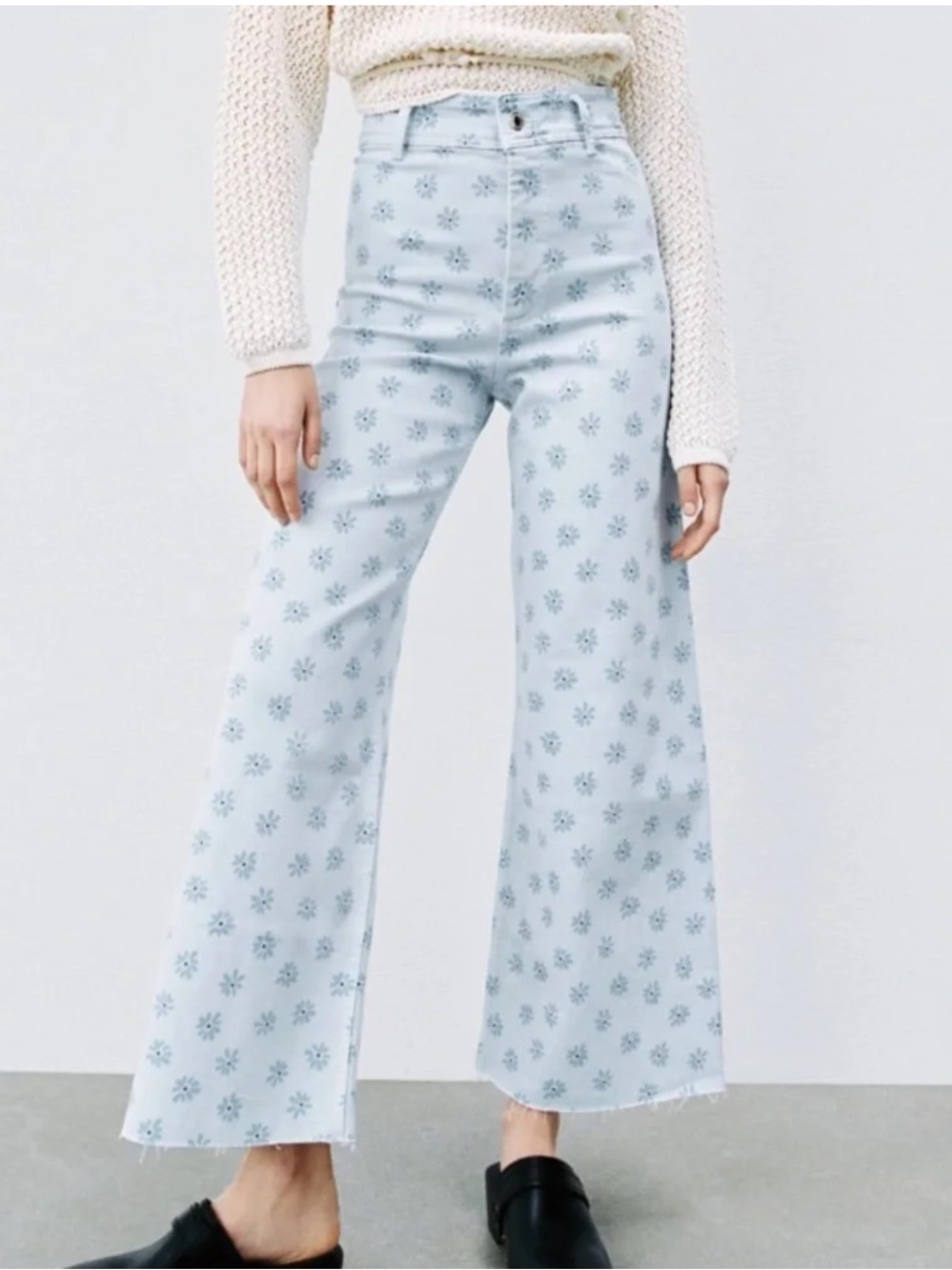 ZARA Wide Leg Floral High Waist Jeans✨